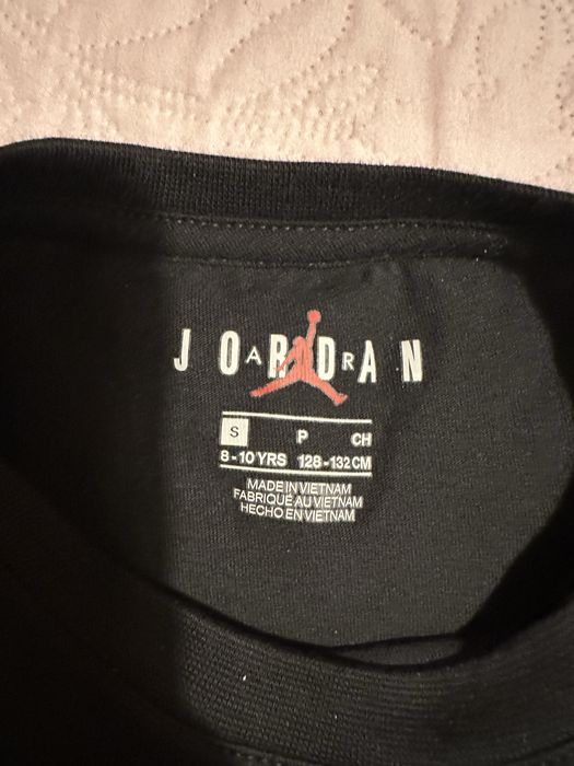 Чисто нова тениска Nike Jordan 8-10г.