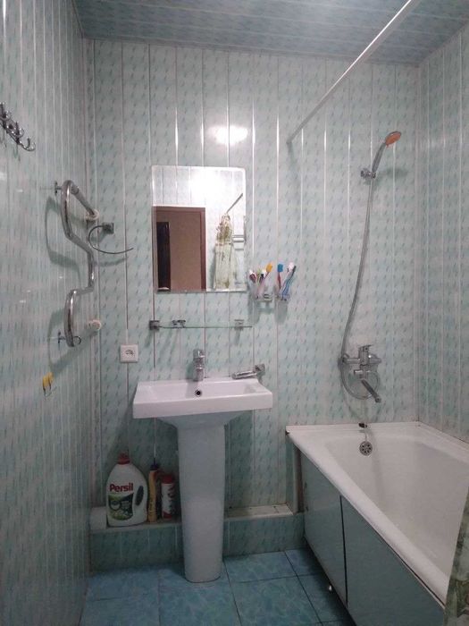 Продаётся своя 2х (3х) комнатная квартира 2/1/5