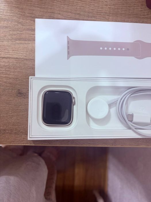 Apple Watch SE 2 44mm