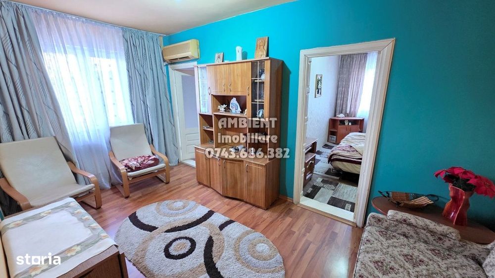 DE VÂNZARE - Apartament cu 3 camere, etaj 2, VASLUI zona NORD;