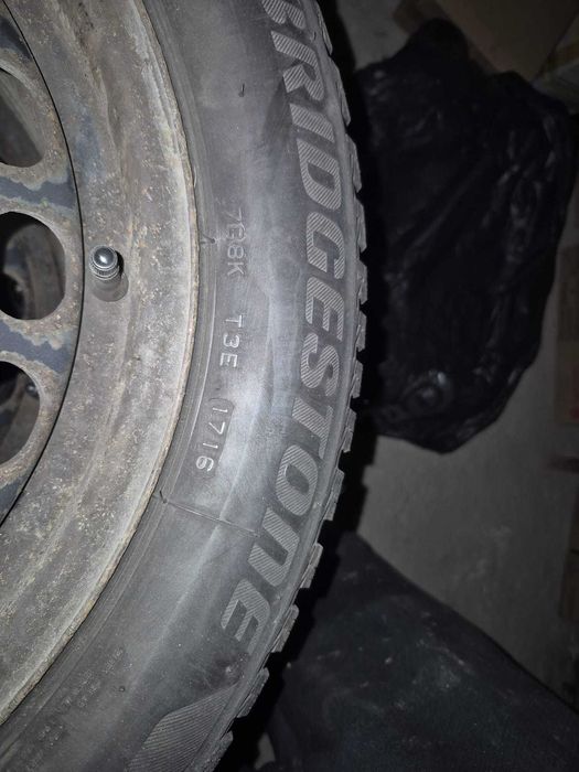 Anvelope Iarna Bridgestone Blizzak LM001 205/55 R16 91H + jante tabla