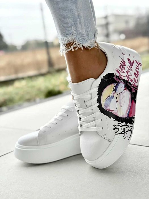 Дамски бели маратонки от естествена кожа