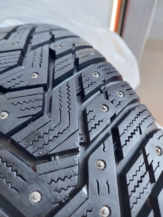 Шины Hankook 215/55/17