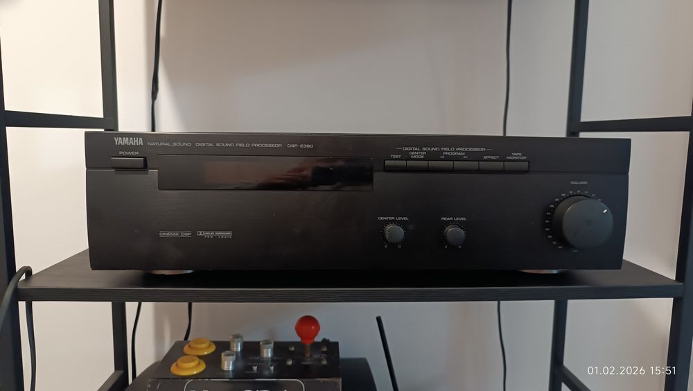 Amplificator Yamaha DSP-E390