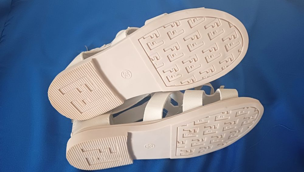 Обувь для девочки