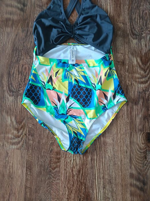 Costum de baie întreg mărimea 40