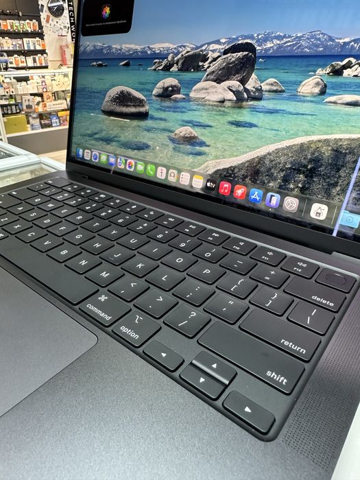 Macbook Pro M4 24/512