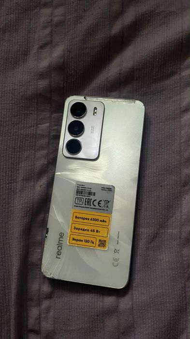 Продам телефон Realmi C71