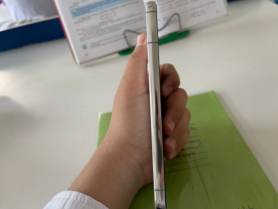 Обменяю samsung s22 plus