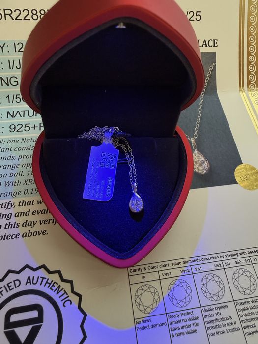 Продам бриллиантовый кулон