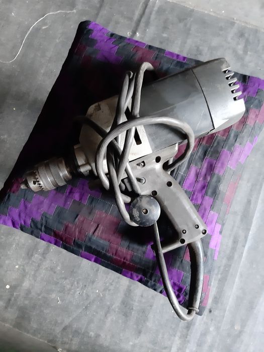 Дрель электрическая