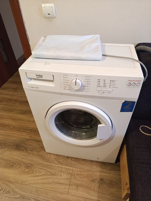 Продам стиральную машину