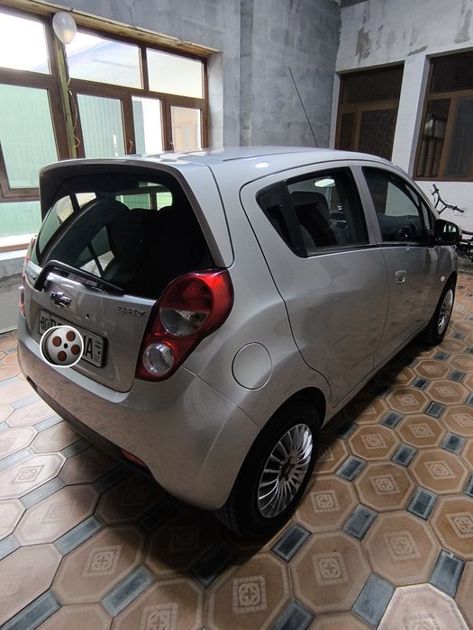 Спарк автомашинаси тез ва арзон сотилади