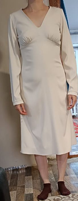 Продам женское платье.