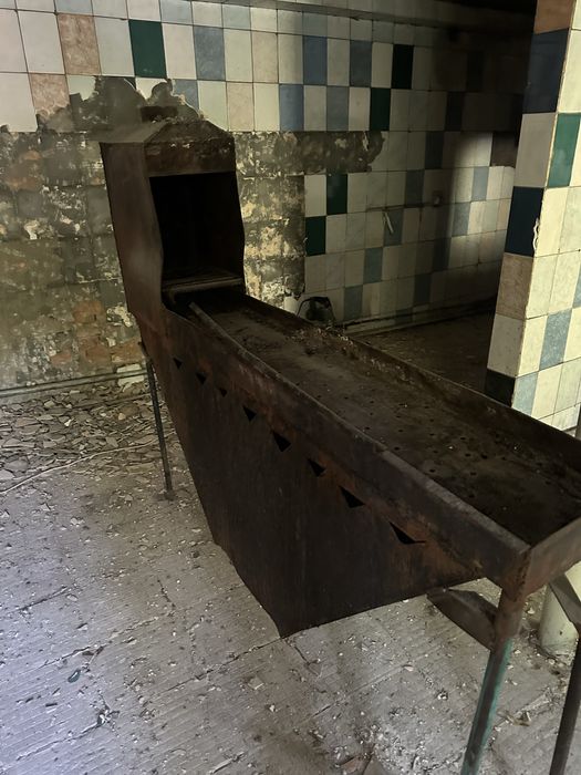 Мангал Б/У и еще одна вытяжка