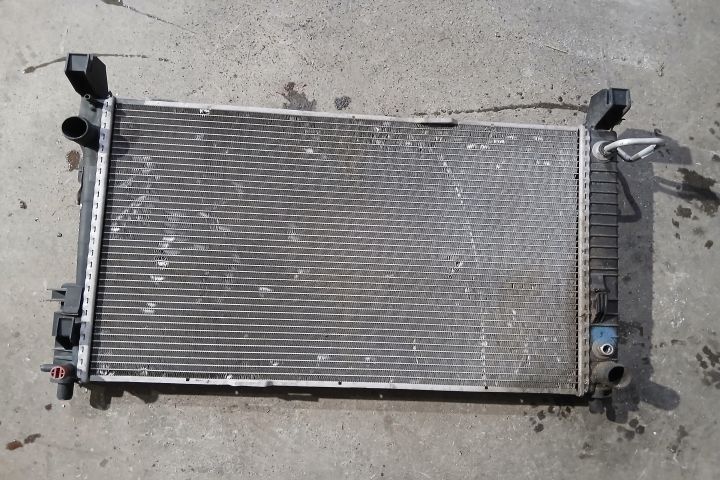 Radiator apa racire motor A1695000403 A1695001704 A1695000403 A169500