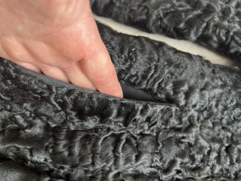 Шуба из меха Свакары