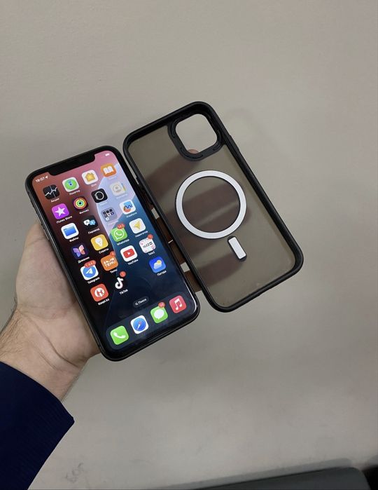 Продам Телефон Айфон 11 128Gb