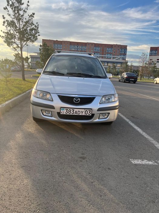 Продам машину Мазда премаси