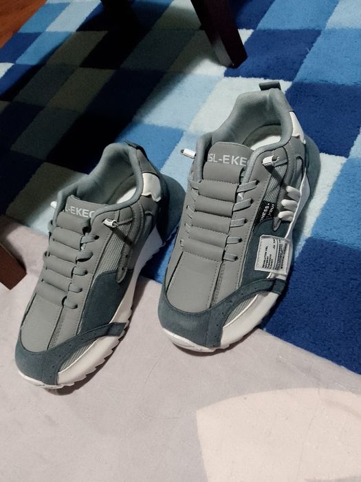 Продам кроссовки мужские