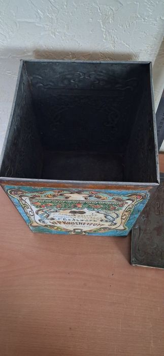 Чайник Сухова, Банка Кузнецова, Антиквариат.