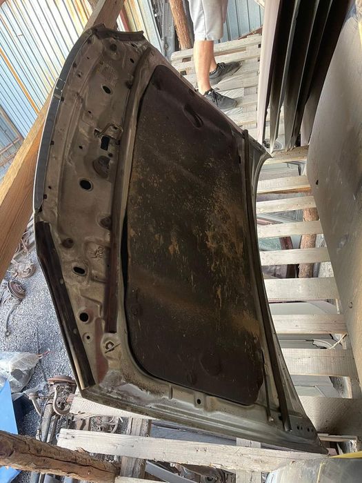 Мазда Трибут Капот