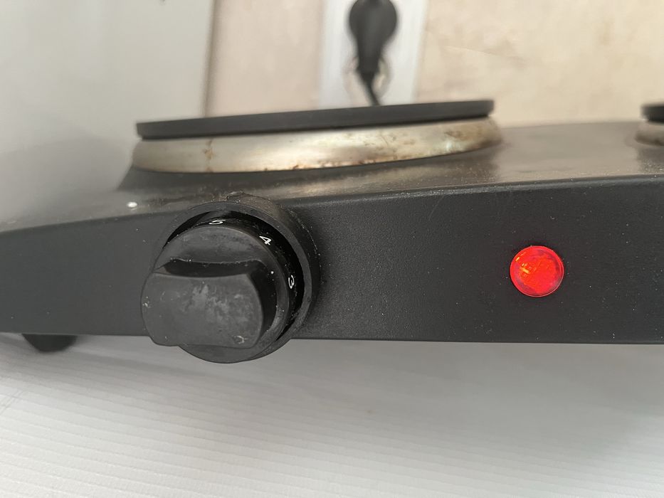 Продам отличный плиту срочно !!!