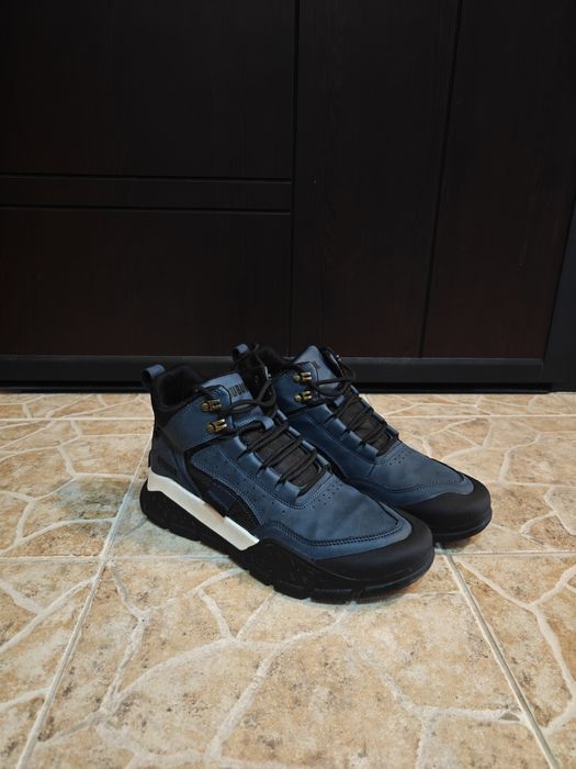 СПЕШНО!!!Зимни обувки 42 номер стелка 26.5см запазени