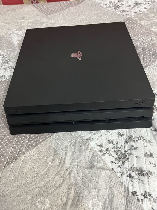 PlayStation 4 pro 1 терабайт