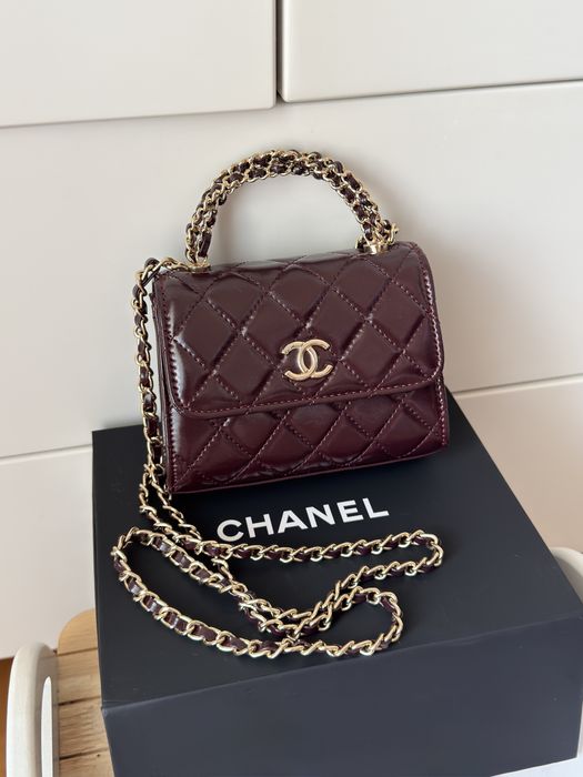 Мини чанта Chanel в цвят бургунди