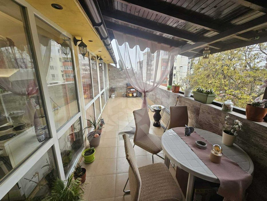 Продава се Двустаен апартамент в Пловдив, Кючук Париж - 100 кв.м за 612 €/кв.м - Снимка #4