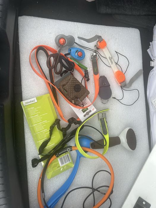 Аксесоари за куче, без каишката от последната снимка