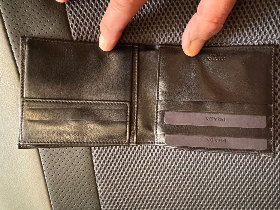 Оригинален мъжки портфейл на Prada