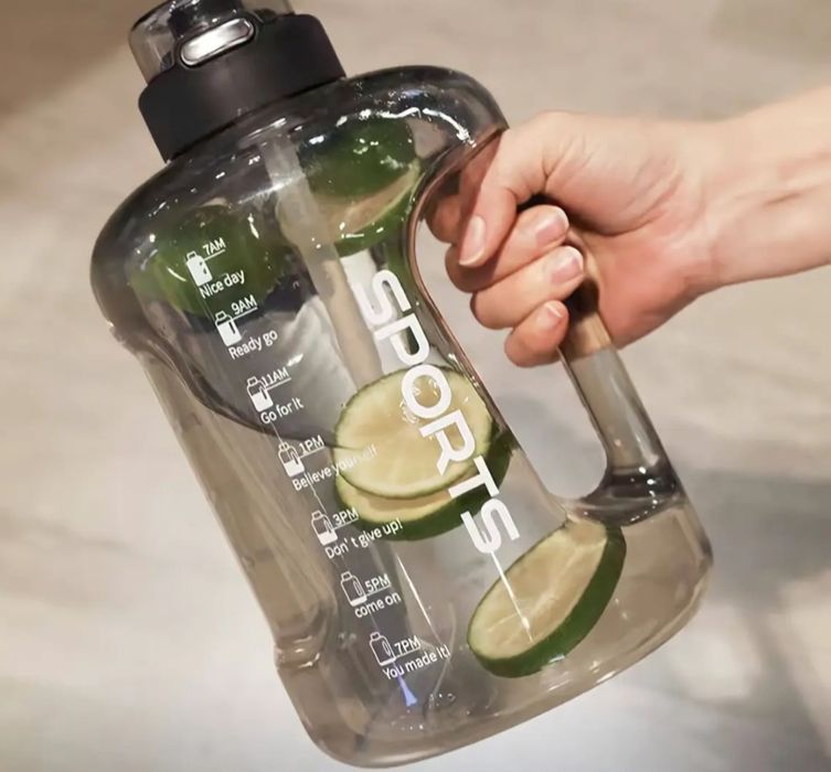 Бутылка для воды (шейкер)