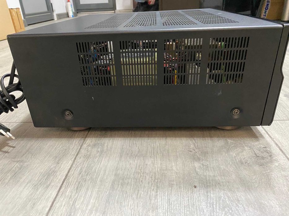 Продавам ресивър Yamaha RX-V659