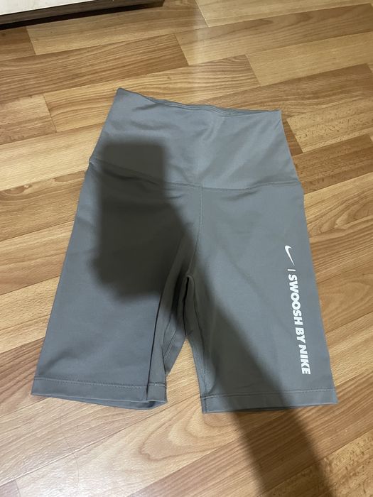 Клинове Nike