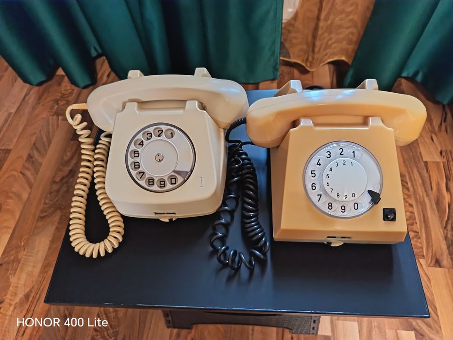 Vând telefon cu disc