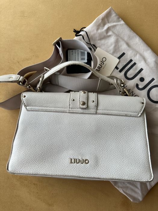 Бежова чанта LiuJo (Guess, Mochino,Michael Kors)