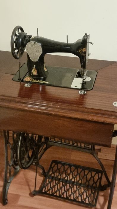 Masina cusut SINGER