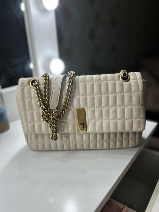 Продаю сумки за 4000 тенге.