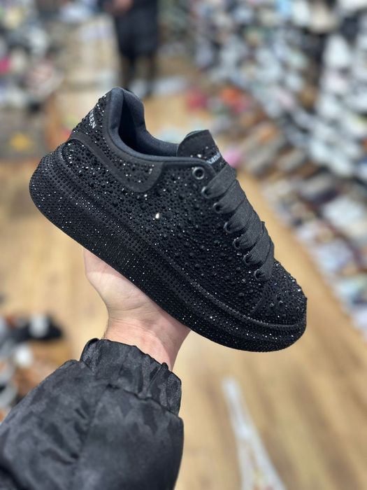 Adidasi Mcqueen pietricele