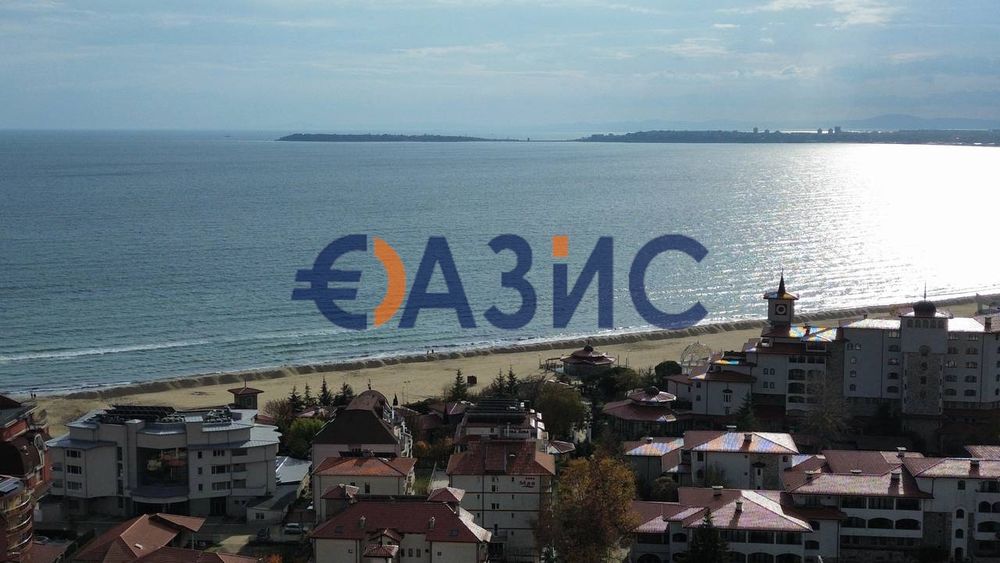 Продава се Къща в к.к. Слънчев бряг - 415 кв.м за 1100 €/кв.м - Снимка #6
