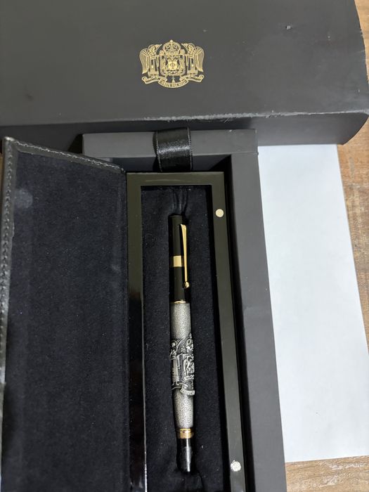 Vand pix cu stema Patriarhiei Române