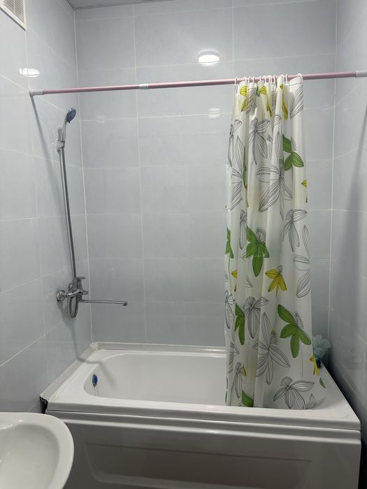 Sergelida 3 xona 78 kvadrat 65000 $ srochno !!!