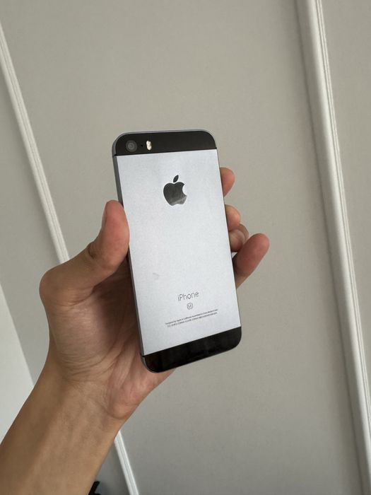 Продам iPhone 5SE 16GB