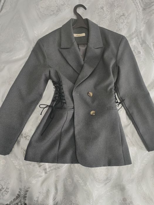 Юбочный костюм...