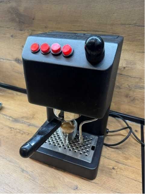 Продавам кафемашина Brasilia Club