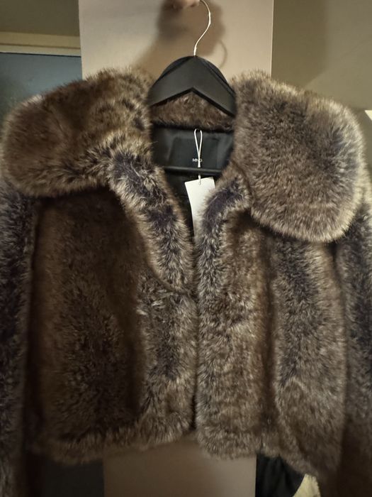 Пухено яке- fur MANGO С ЕТИКЕТ XS