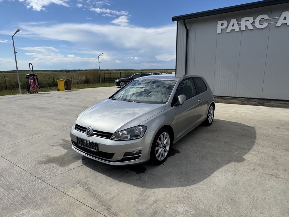 VW Golf Automat/highline/navigatie/piele/scaune sport/rate/garantie