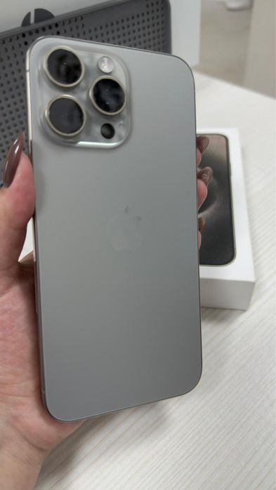 Айфон 15 про мах